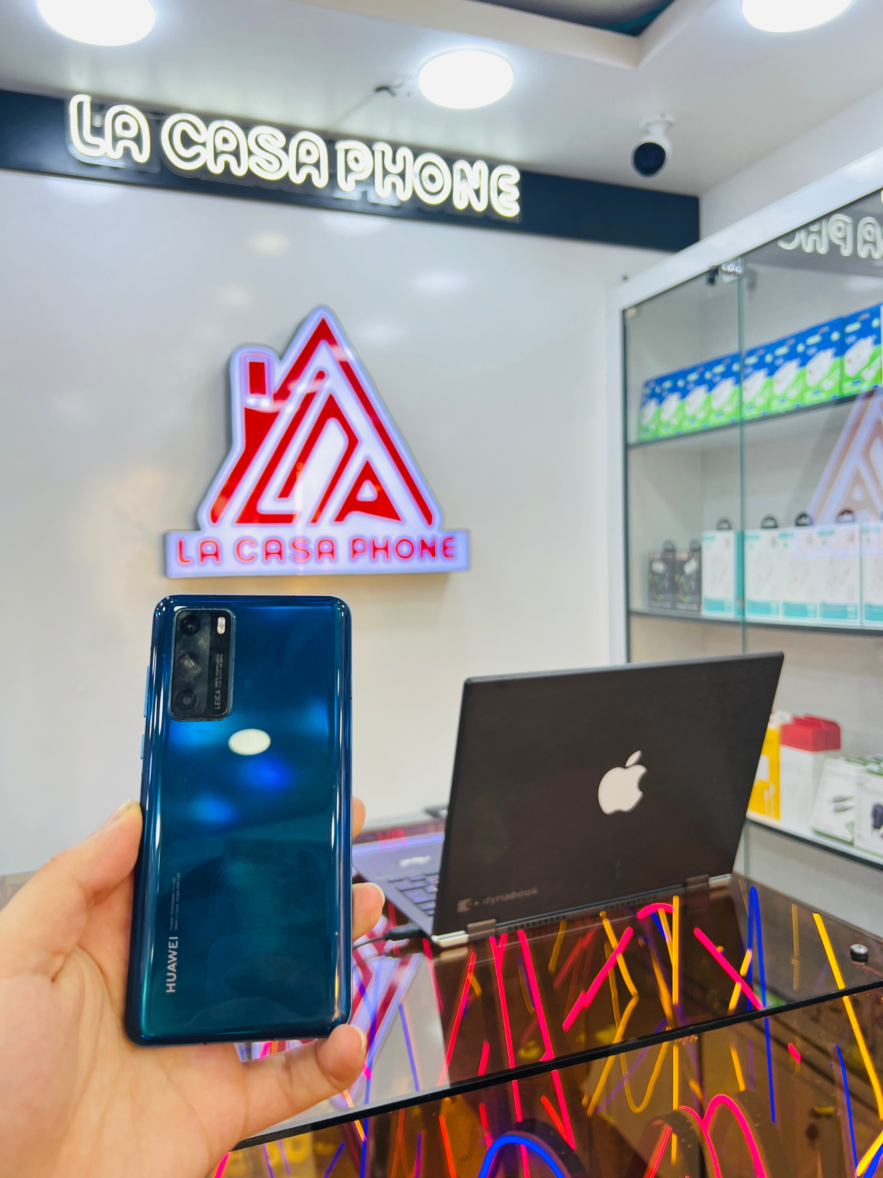 HUAWEI P30