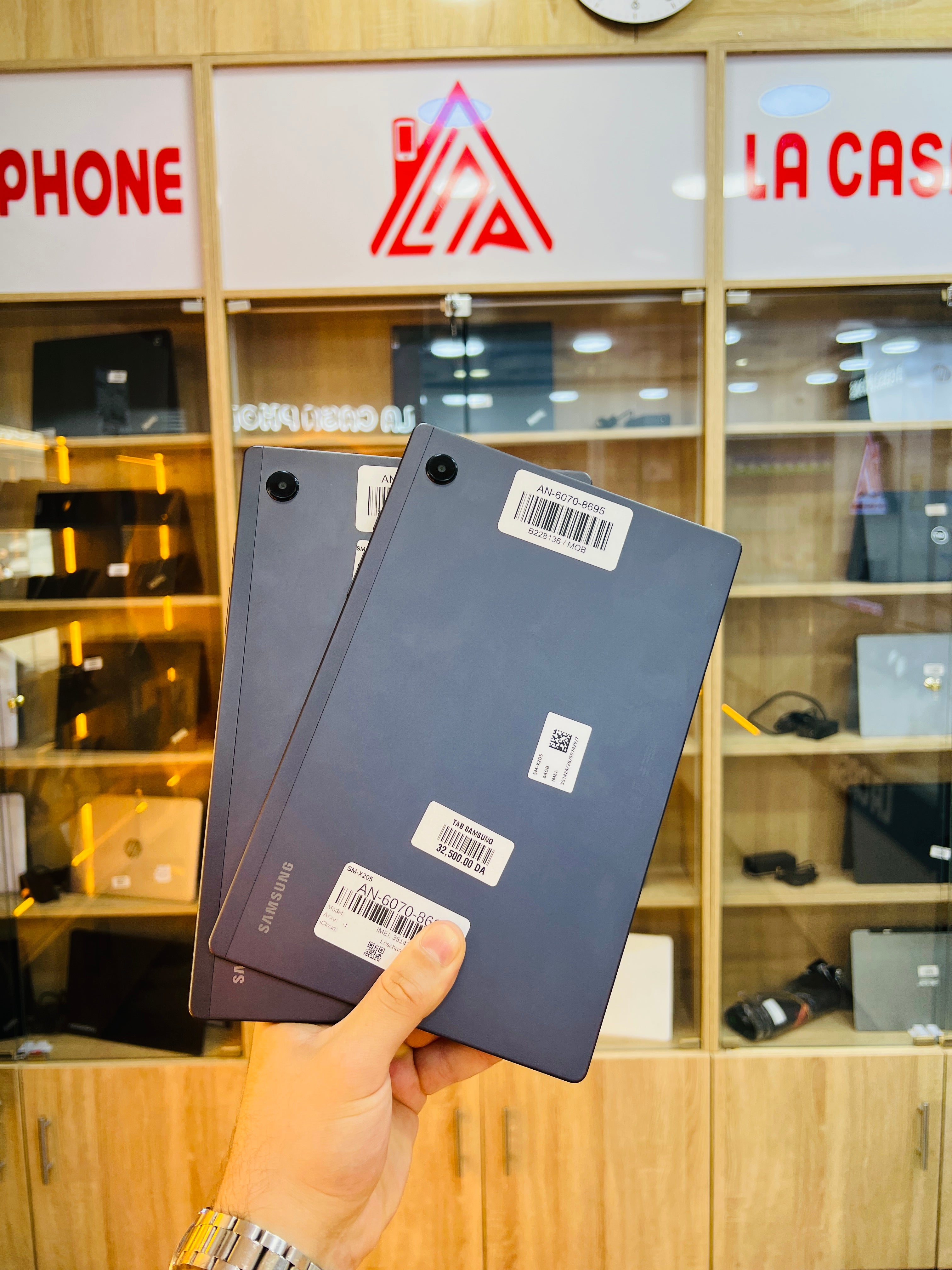 TABLETTE SAMSUNG A8