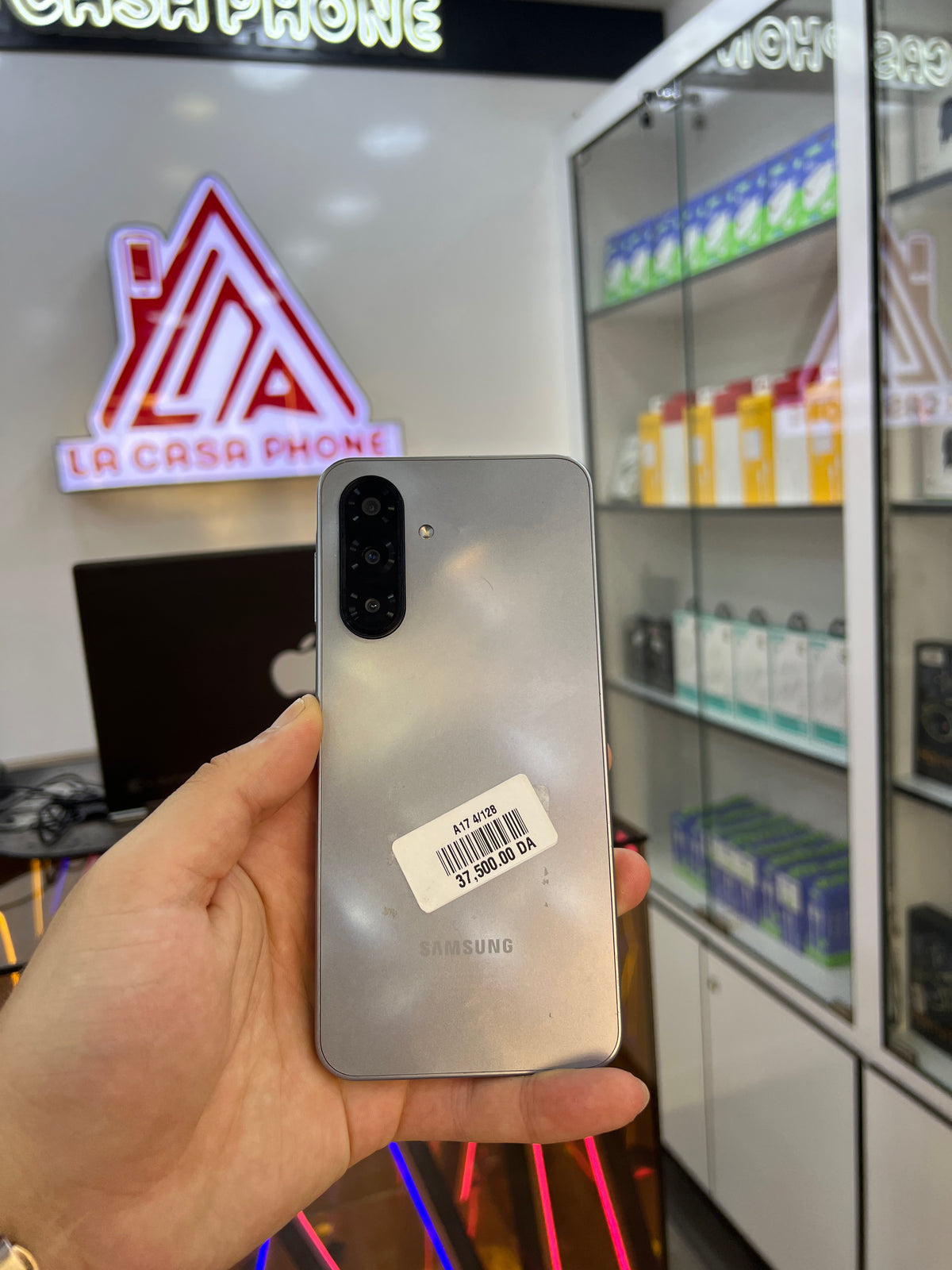 SAMSUNG GALAXY A17